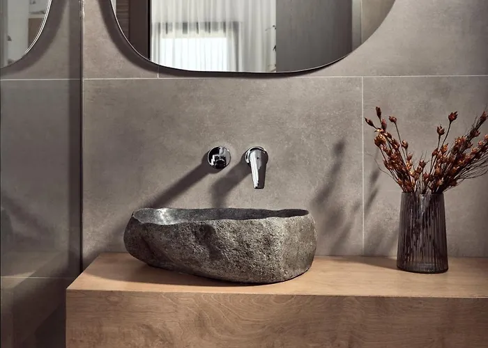 Estelle Villa, A Flamboyant Escape With Pool, By Thinkvilla Romírion